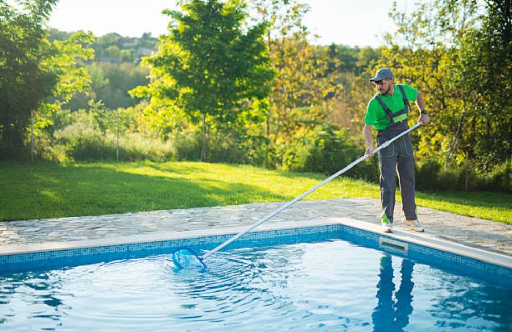 Weekly Pool Service in Petaluma, CA